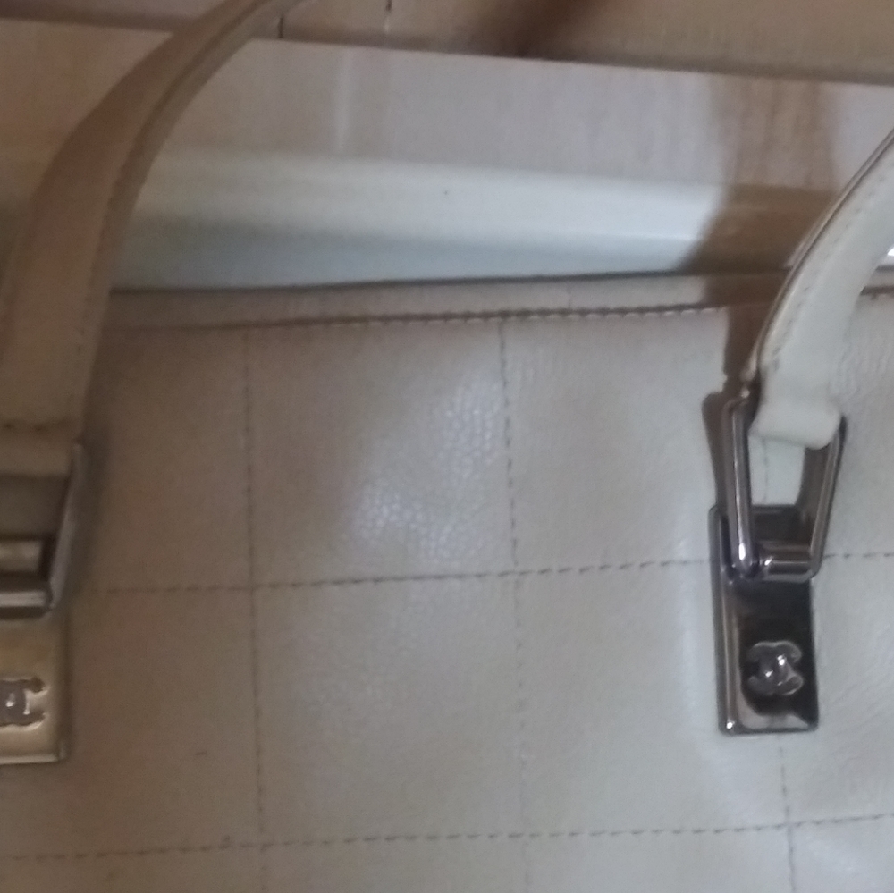 Chanel purse authentic guaranteed